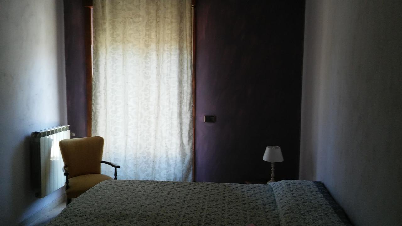B&B Pinkhouse ミラッツォ エクステリア 写真